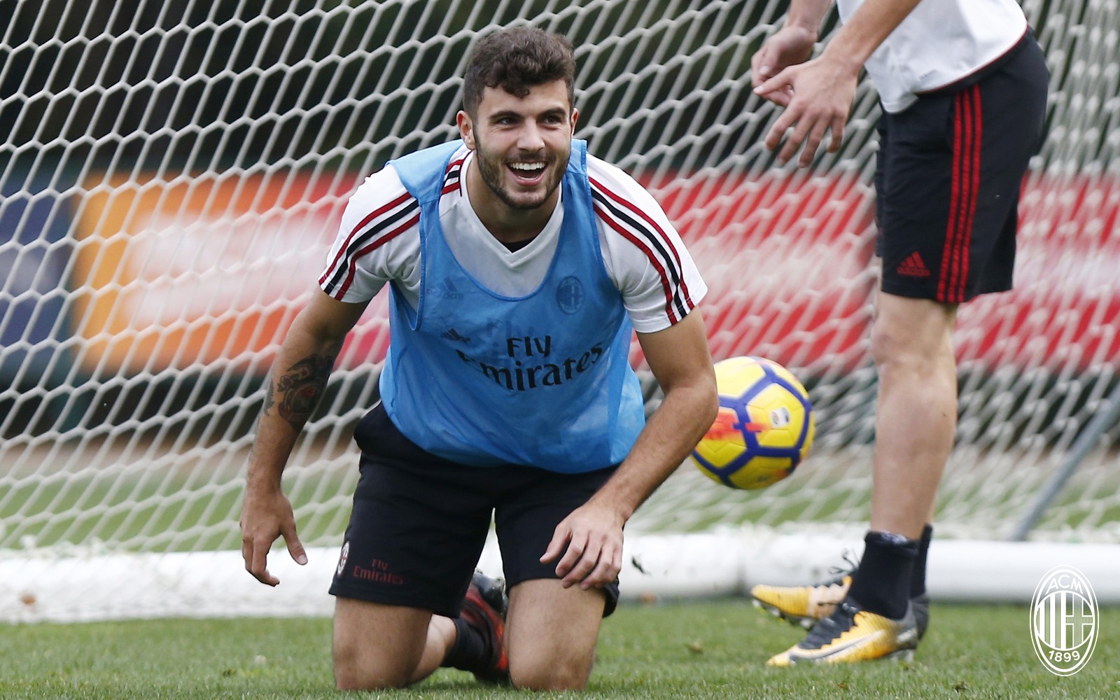 Siêu tiền đạo của Arsenal vã mồ hôi khi đối mặt với bệnh binh - Bóng Đá