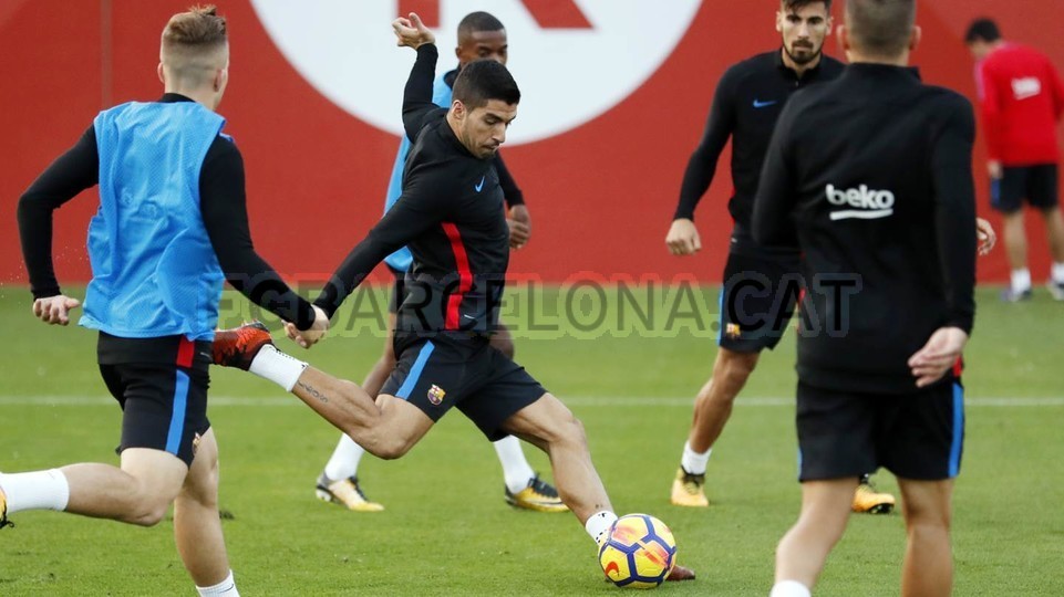 barca tập luyện - Bóng Đá