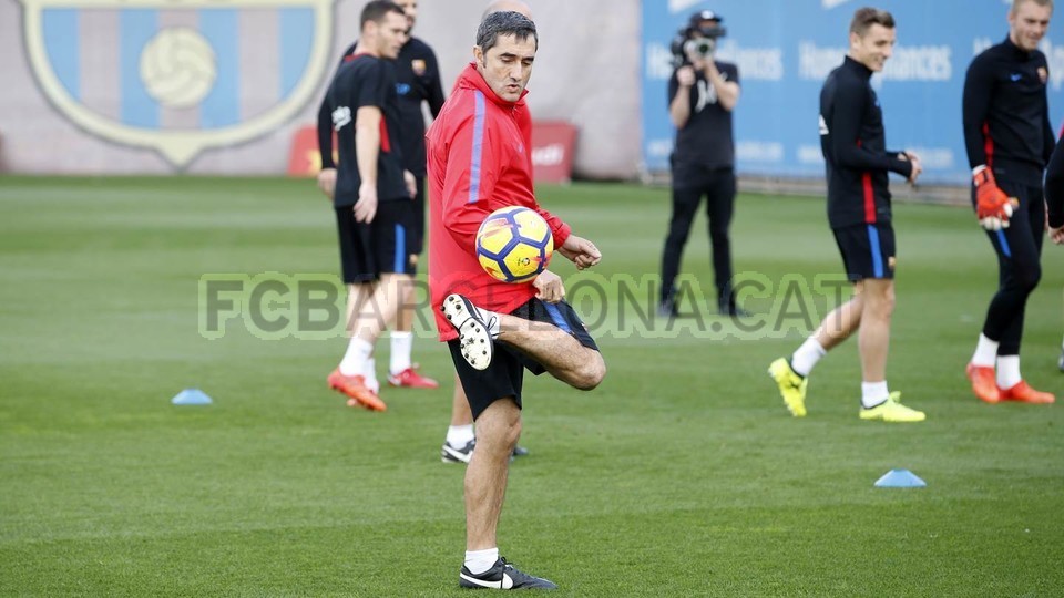 barca tập luyện - Bóng Đá
