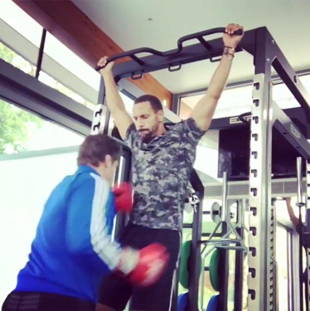 Rio Ferdinand sở hữu 