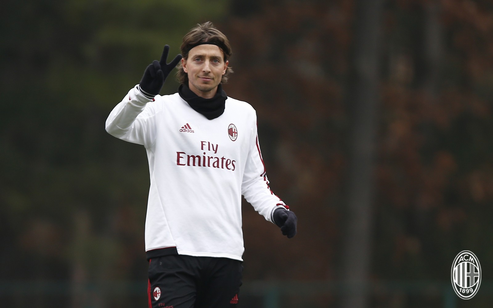 AC Milan tập luyện - Bóng Đá