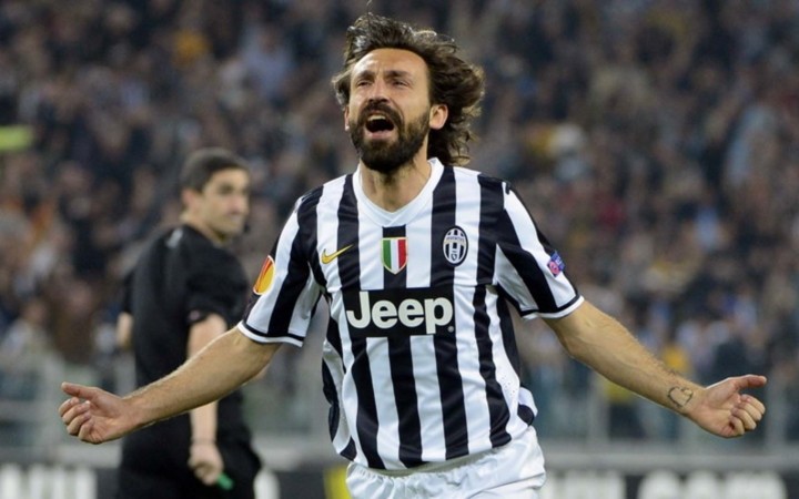Đội hình những ngôi sao xuất sắc từng thi đấu cùng Buffon - Bóng Đá