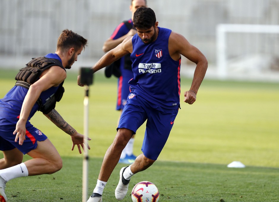 Lên đường về nhà, Hazard vẫn tỏ rõ vai trò thủ lĩnh - Bóng Đá