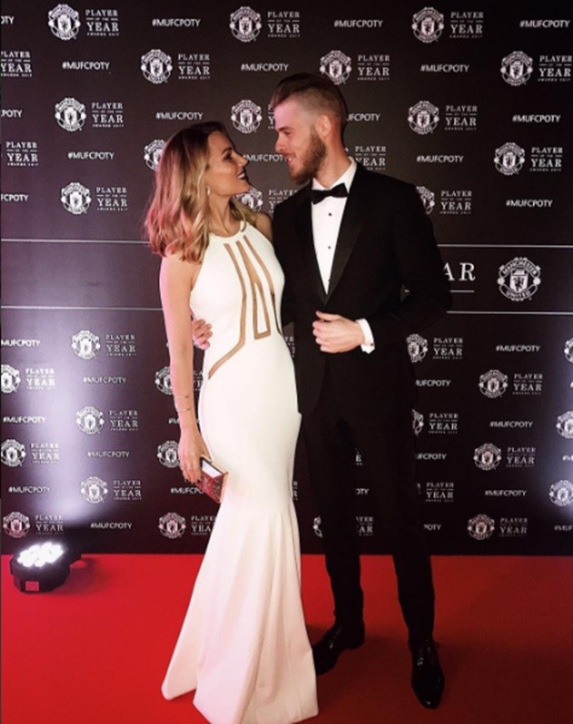 Gác lại trận hòa Stoke, De Gea xuống phố cùng 