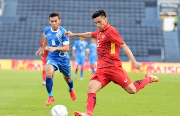 Xuân Trường ôm mặt tiếc nuối khi U23 Việt Nam phải tranh hạng Ba - Bóng Đá