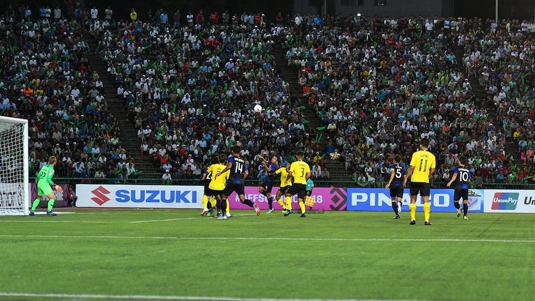 9 SVĐ đông khán giả AFF Cup - Bóng Đá