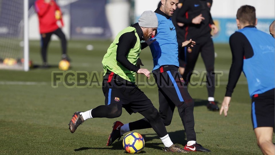 barca tập luyện - Bóng Đá