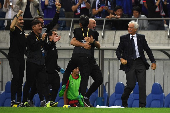 Nhật Bản 2-0 Australia: Người lên đỉnh, kẻ xuống vực sâu - Bóng Đá