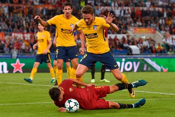 Thủ môn Roma bắt như 'lên đồng', các cú sút của Atletico 'tan vào mây khói' - Bóng Đá