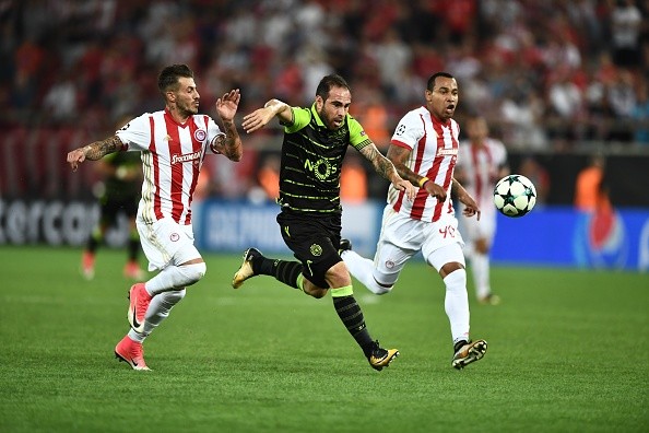 Olympiacos 2-3 Sporting CP: Suýt chết vì chủ quan - Bóng Đá