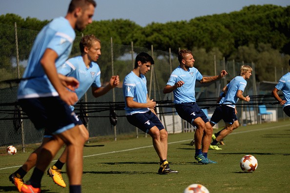 Nani 'quẩy' cực sung trên sân tập Lazio - Bóng Đá