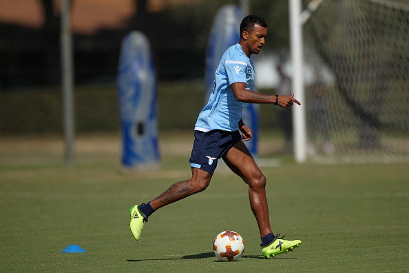 Nani 'quẩy' cực sung trên sân tập Lazio - Bóng Đá