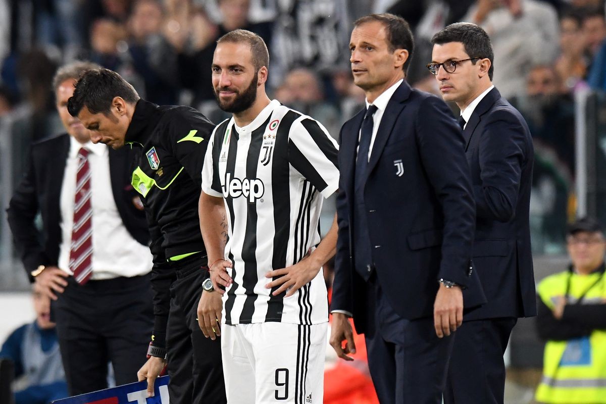Gonzalo Higuain và nụ cười Mona Lisa - Bóng Đá