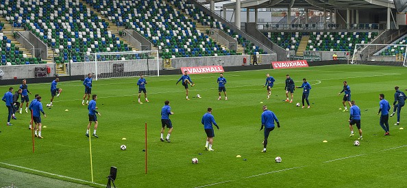 Cựu sao Man United trầm tư trước thời khắc quyết định (ảnh Bắc Ireland) - Bóng Đá