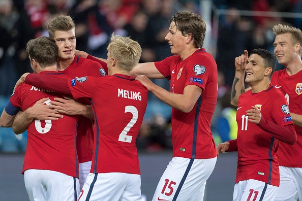 Thua vừa đủ Na Uy, cựu sao Man United cùng đồng đội có vé play-off - Bóng Đá