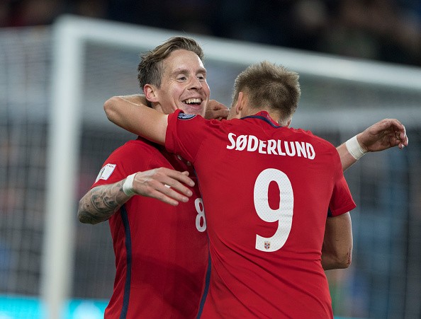 Thua vừa đủ Na Uy, cựu sao Man United cùng đồng đội có vé play-off - Bóng Đá