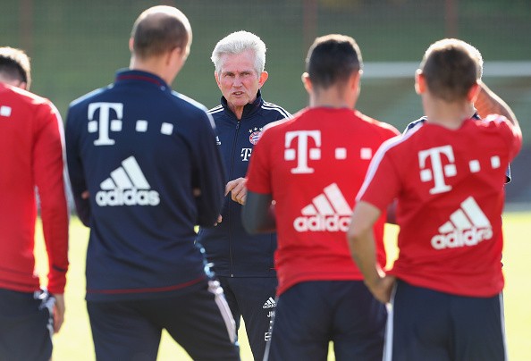 ảnh Bayern tập luyện - Bóng Đá