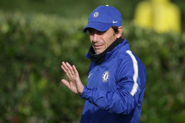 HLV Conte đòi hỏi sự tôn trọng từ Jose Mourinho - Bóng Đá