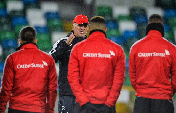 HLV Thụy Sỹ lo âu ra mặt trước giờ quyết đấu Bắc Ireland - Bóng Đá