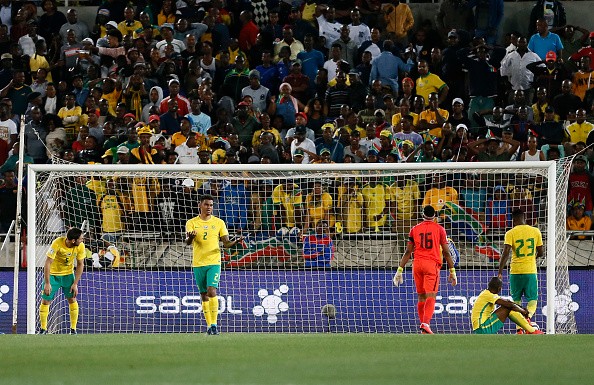 Đá lại, Nam Phi cay đắng lỡ hẹn với World Cup - Bóng Đá