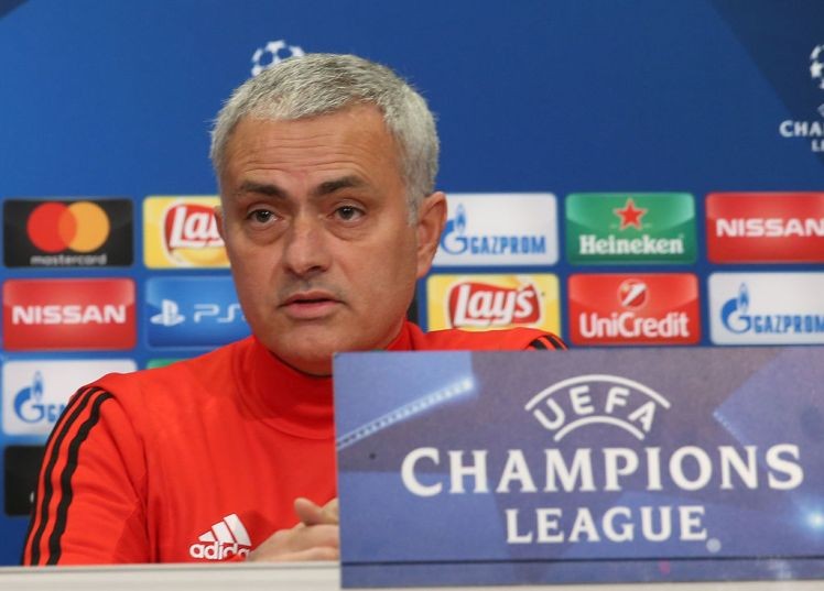 Ngôi đầu bảng trở nên vô nghĩa với Man Utd - Bóng Đá