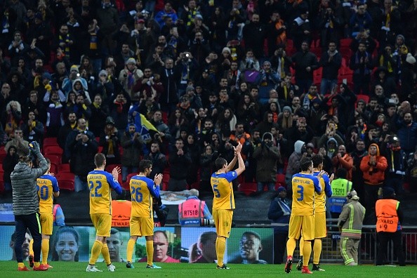 Thủ môn APOEL thất thần vì Tottenham quá 'khủng khiếp' - Bóng Đá