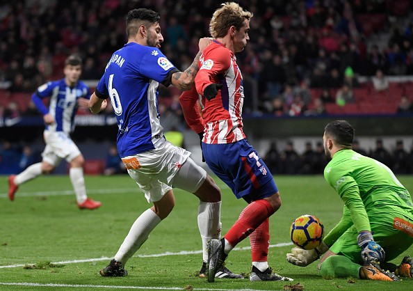 Torres 'giải cứu', Atletico phả hơi nóng vào Barca - Bóng Đá