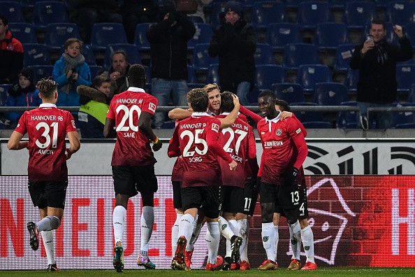 Leverkusen vươn lên ngôi nhì Bundesliga - Bóng Đá