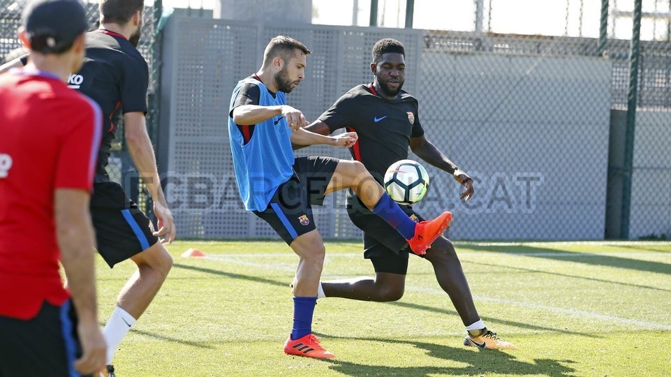 barca tập luyện - Bóng Đá