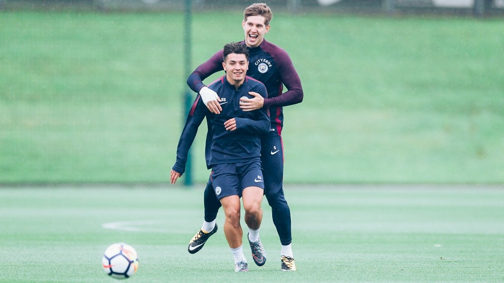 Aguero trở lại, dàn sao Man City ta - Bóng Đá