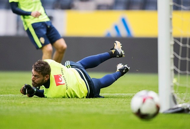 Buffon như minh tinh màn bạc trong ngày nhận giải 