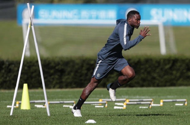 Hơn một thập kỉ u ám của tiền đạo Chelsea diễn ra như thế nào? - Bóng Đá