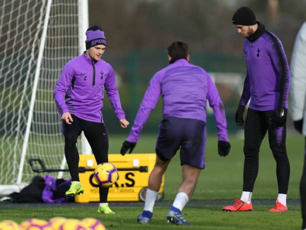 Vắng Kane, sân tập Tottenham vẫn rộn tiếng cười - Bóng Đá