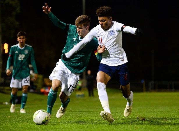 10 sao trẻ hứa hẹn bùng nổ tại Premier League trong năm mới 2019 - Bóng Đá