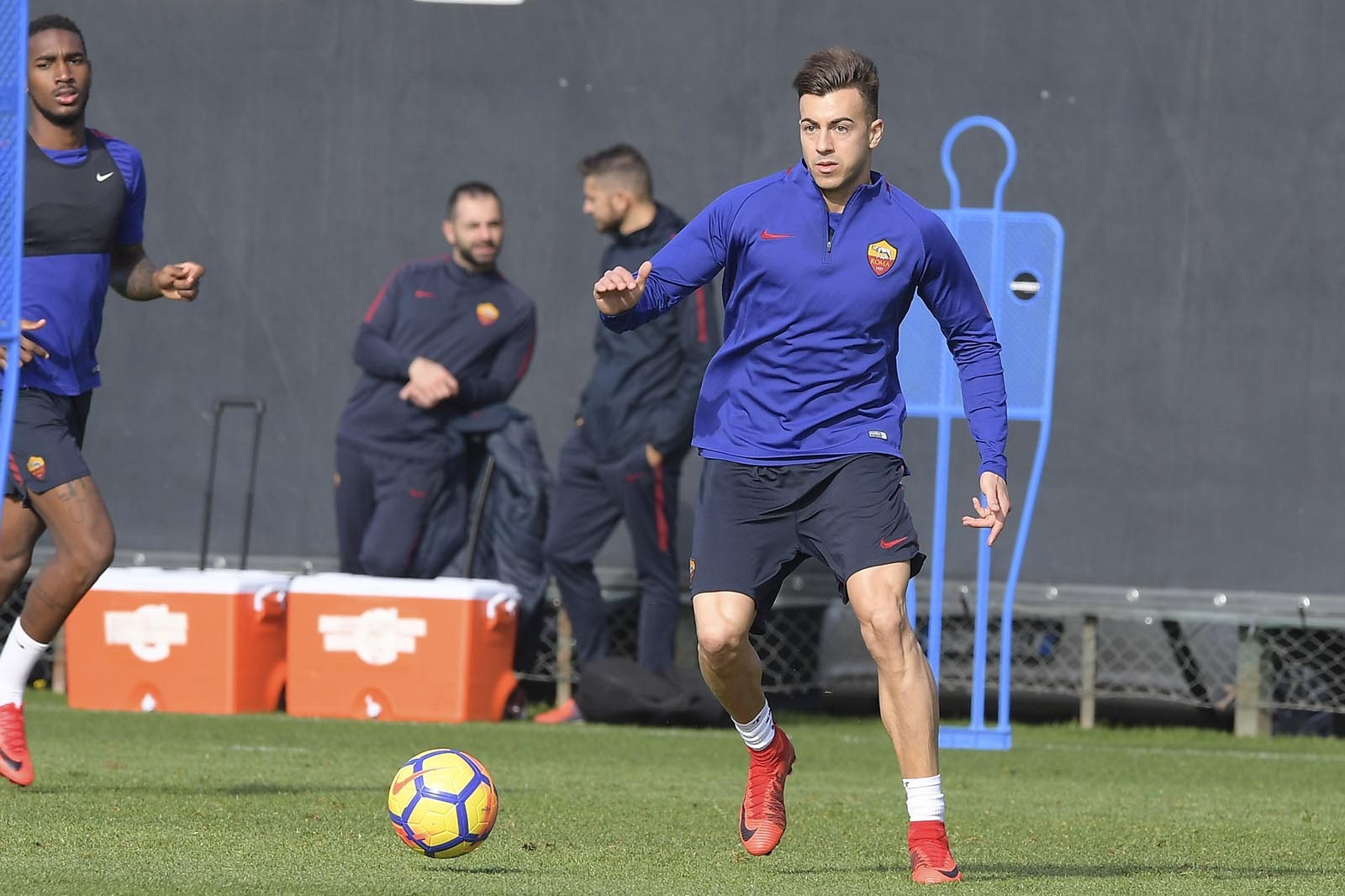 AS Roma tập luyện - Bóng Đá