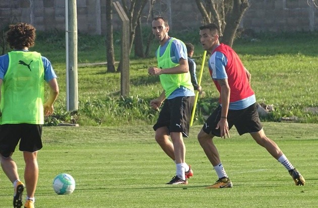 Uruguay căng thẳng trước trận đấu sinh tử với Argentina - Bóng Đá