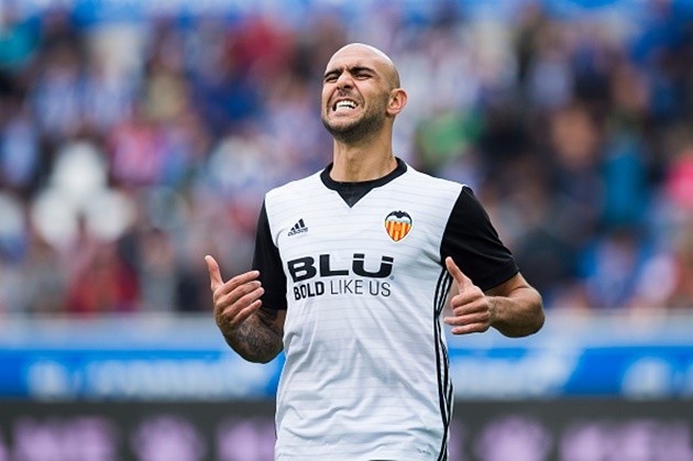 Tội đồ Italia lập siêu phẩm, Valencia sánh ngang kỉ lục của Barca, Atletico - Bóng Đá