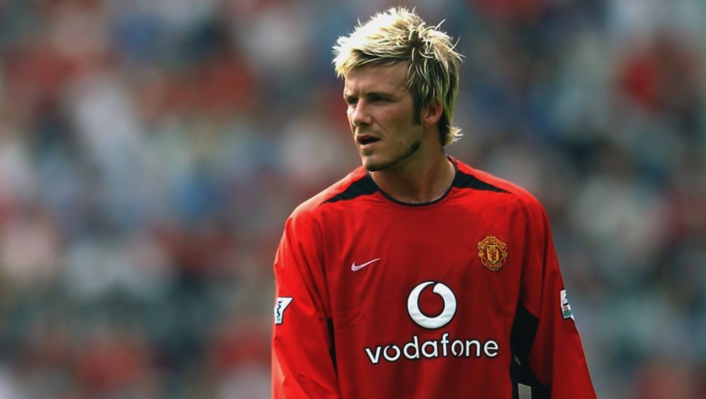 Bạn còn nhớ? Đội hình tiêu biểu UEFA 2003: Becks sát cánh Figo, Zidane, Nedved - Bóng Đá