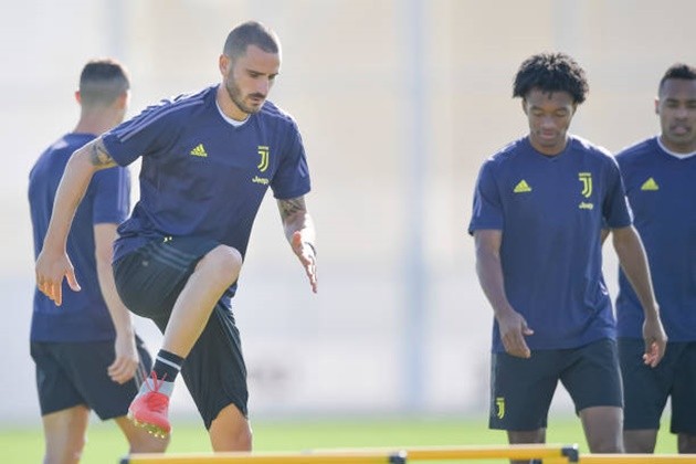 Xuất hiện điềm gỡ khiến CĐV Juventus lo âu trước cuộc thư hùng với Man Utd - Bóng Đá