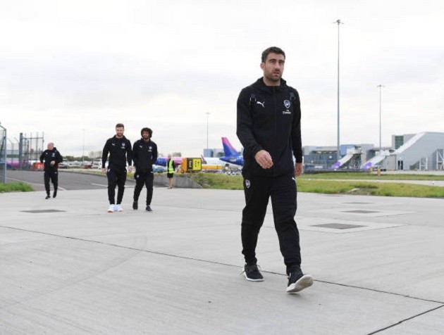 Muôn màu cảm xúc của dàn sao Arsenal khi lên đường đánh chiếm Qarabag - Bóng Đá