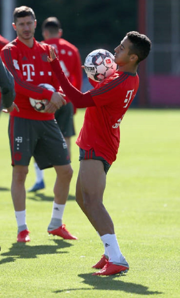 Son Heung Min và đồng đội thể hiện 