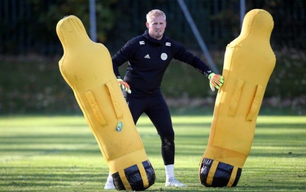 Tiết lộ! Cầu thủ này đã cố gắng lao vào đám cháy trực thăng Leicester - Bóng Đá