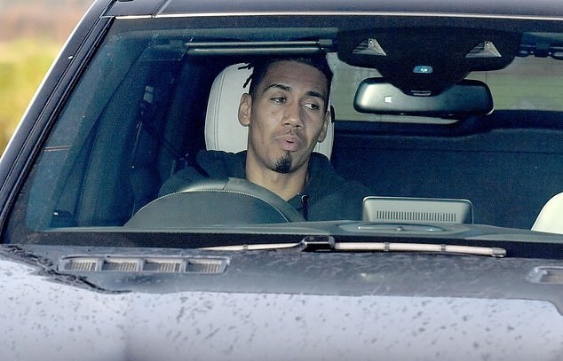 Cầu thủ M.U đến sân tập - Bóng Đá