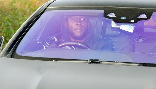 Cầu thủ M.U đến sân tập - Bóng Đá