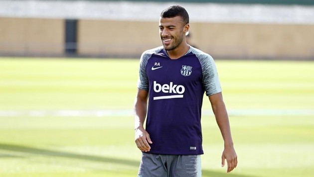 Không Messi, đây là cách các sao Barca tập luyện - Bóng Đá