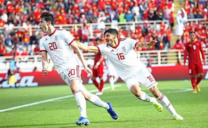 Thắng Việt Nam, ĐT Iran lập kỷ lục 