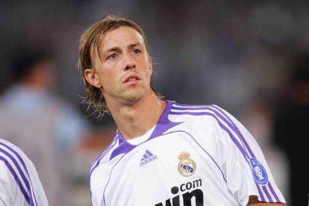 Nhìn lại đội hình khủng của Real Madrid trước khi Ronaldo đến - Bóng Đá