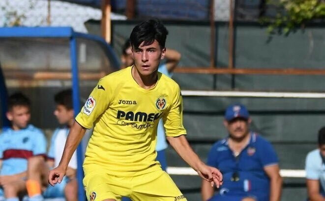MAN UTD CLOSE TO SIGNING HIGHLY-RATED SPANISH TEENAGER - Bóng Đá