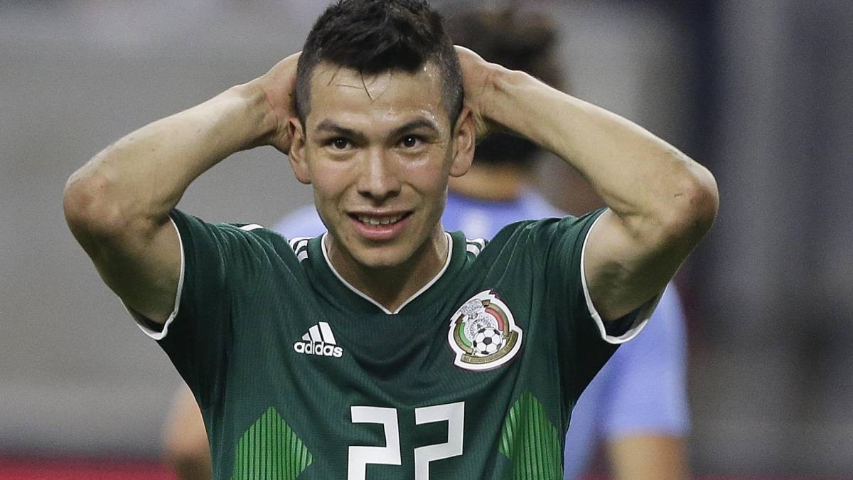 ARSENAL SET EYES ON £35 MILLION HIRVING LOZANO AS MESUT OZIL REPLACEMENT - Bóng Đá