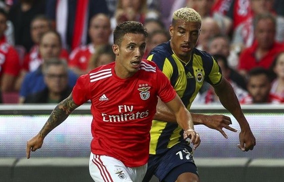 Mourinho mua Alex Grimaldo - Bóng Đá